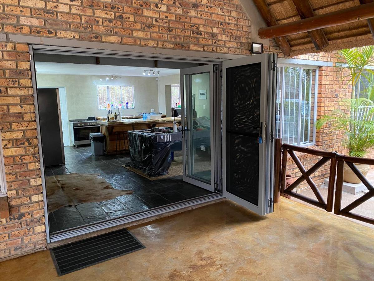 Genet House Holiday Home Marloth Park Exterior foto